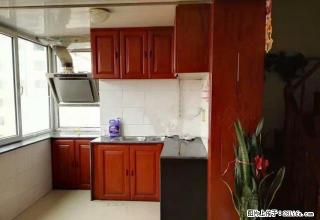 东庆花园7楼带个10平米小阁楼76平700元不包取暖费除冰箱 - 通化28生活网 th.28life.com